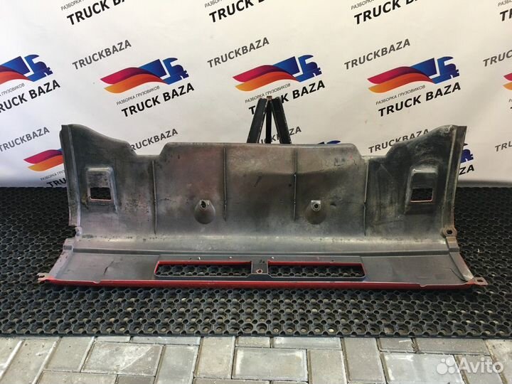 Накладка переднего бампера центральная