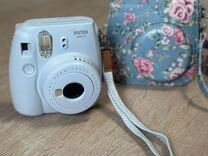 Плёночный фотоаппарат instax mini