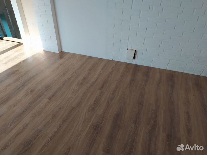 Поклейка обоев, ламинат, линолеум, ремонт квартиры