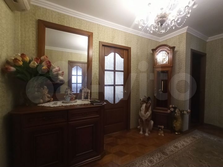 4-к. квартира, 80 м², 3/5 эт.