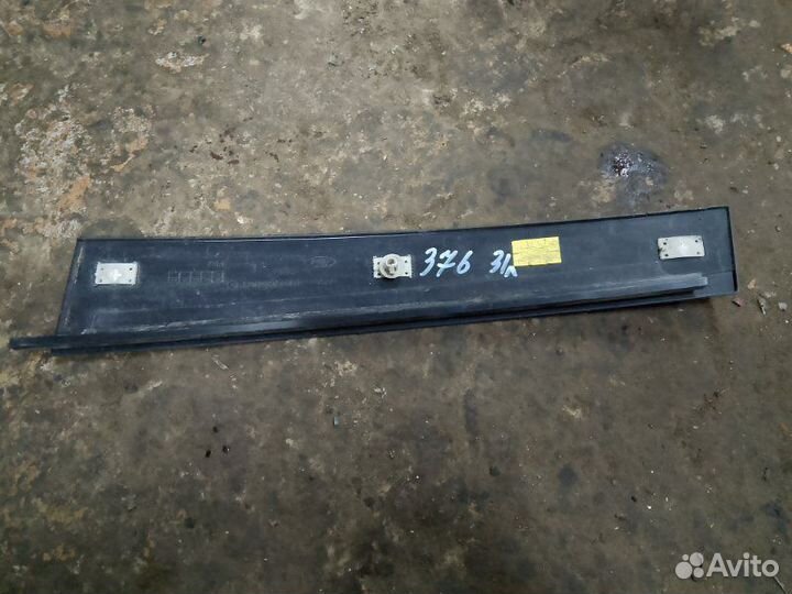 Накладка в салоне задняя левая Ford Focus 2 2