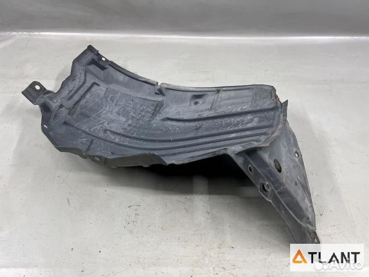 Подкрылок передний правый nissan fuga