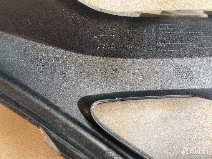 Накладка бампера передняя правая Jaguar E - Pace С