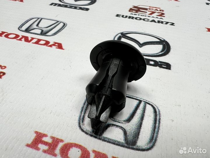 Клипса крепежная Mazda GD7A50EA1