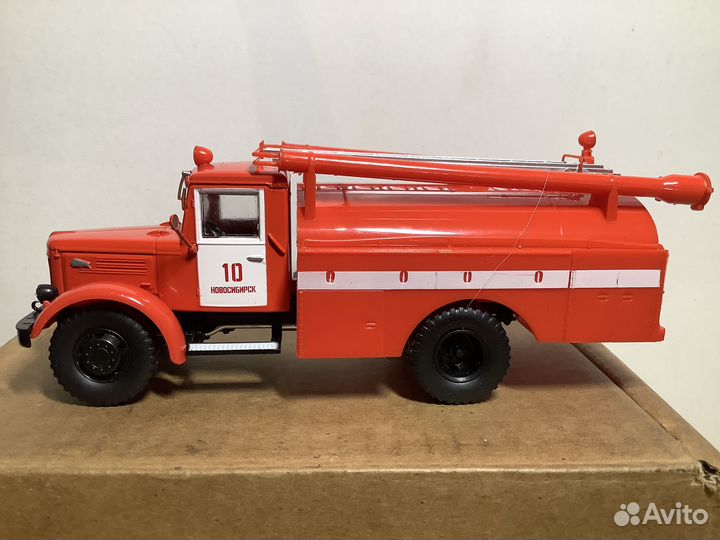 Модель автомобиля ац-30(205) 1:43 деа