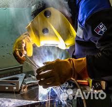 Электросварщик ручной сварки