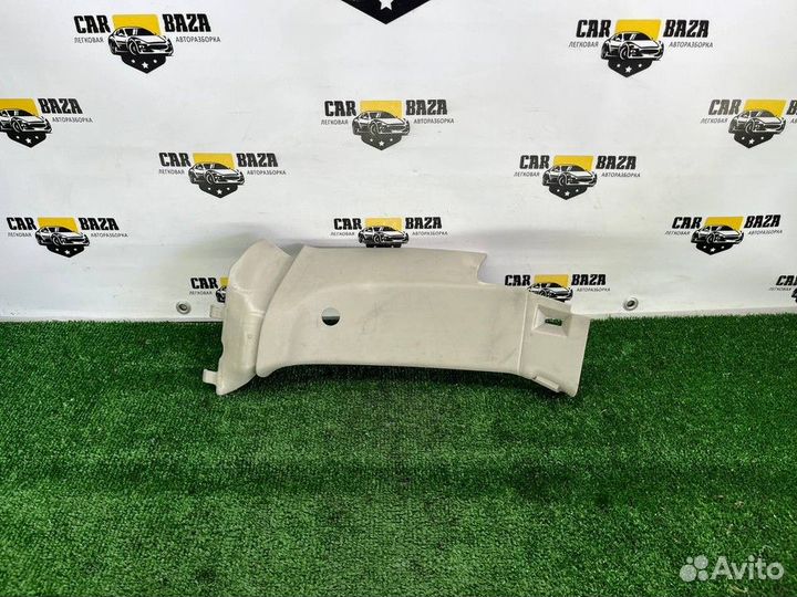 Обшивка стойки задней левой L верхняя