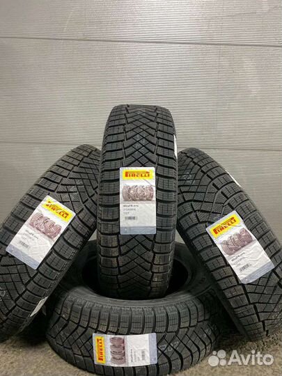 Pirelli Ice Zero FR 235/55 R17 103