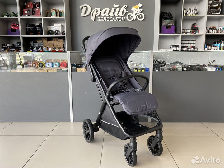 Коляска прогулочная Carrello