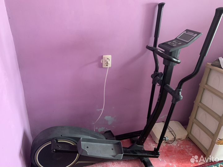 Эллиптический тренажер torneo