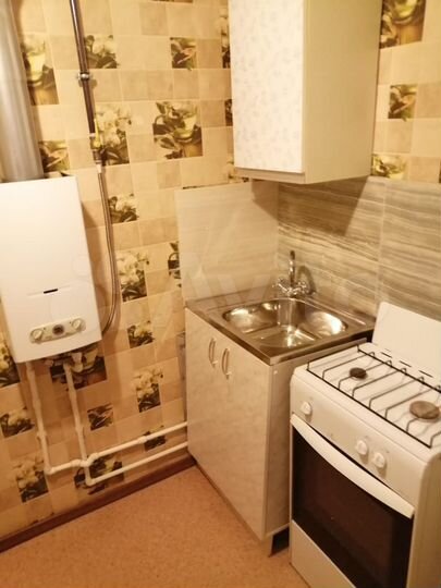 1-к. квартира, 42 м², 4/5 эт.