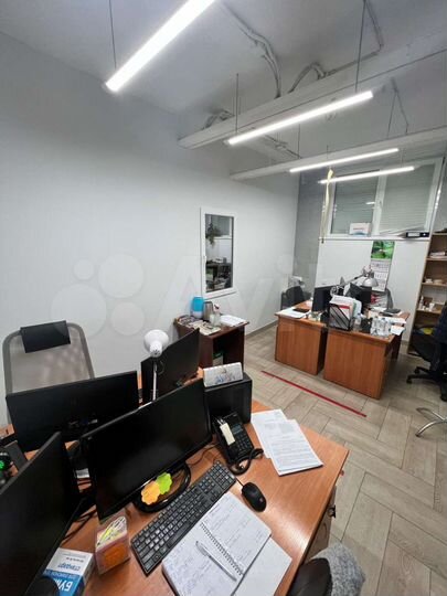 Торговое помещение, 180 м²