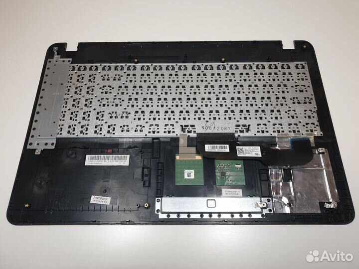 Топкейс Asus X541S, мелкий дефект