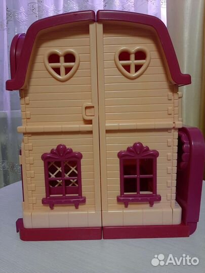 Домик кукольный