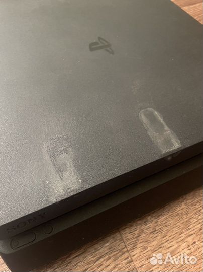 Sony playstation 4 slim