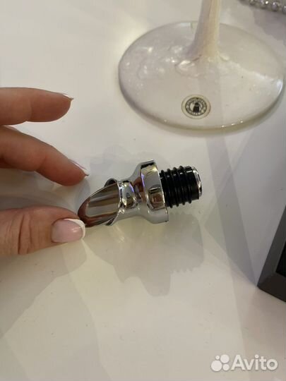 Подарочный набор для вина в футляре аксессуары