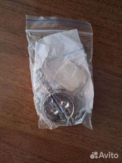 Опечатывающее устройство для двери