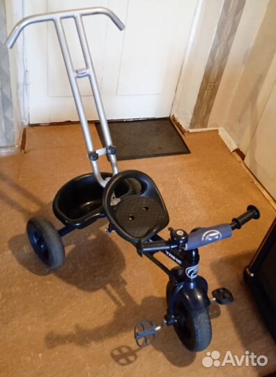 Велосипед детский с родительской ручкой