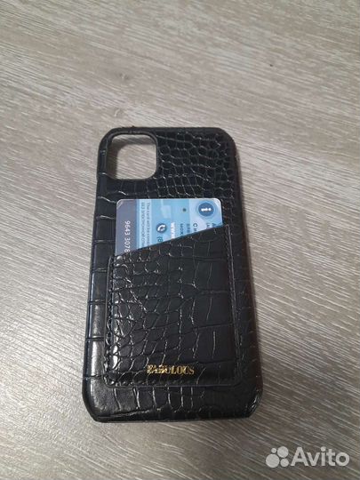 Чехол на iPhone 11