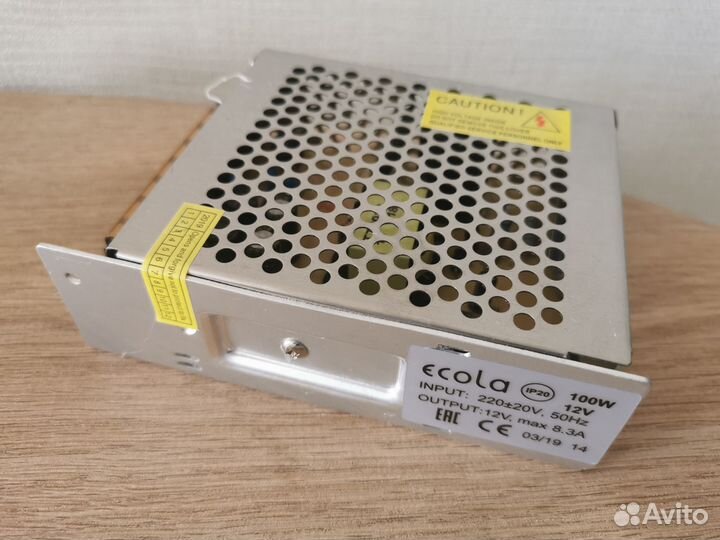 Блок питания для светодиодной ленты сломанный