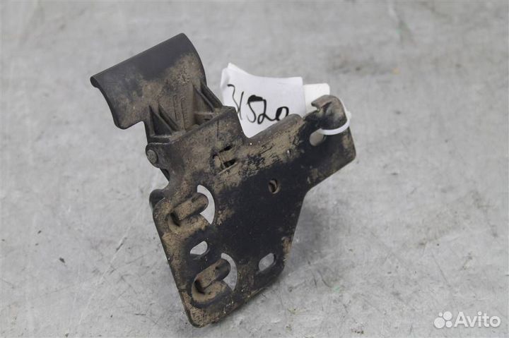 Ответная часть замка капота Volkswagen Touareg (0