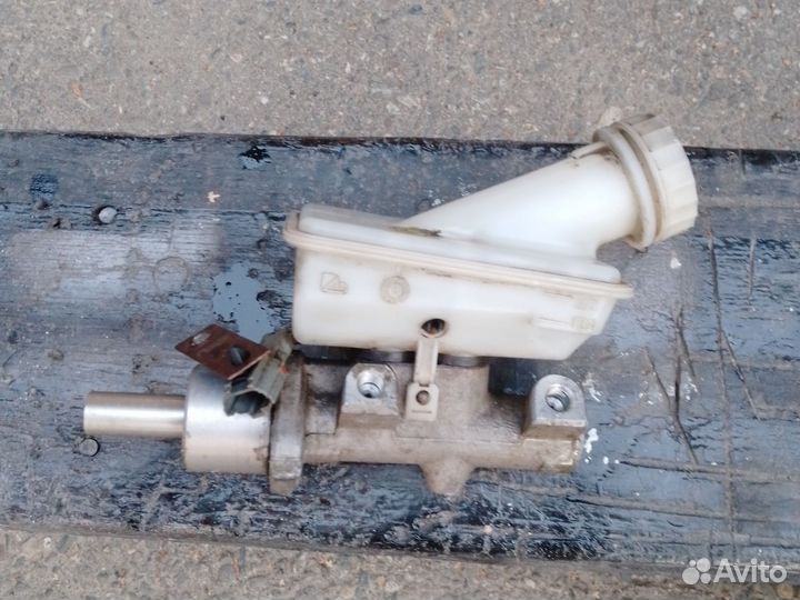 Главный тормозной цилиндр на черри и мазду