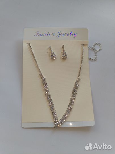 Колье бижутерия