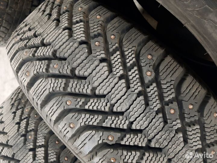 Goodyear UltraGrip 500 225/65 R17 102T