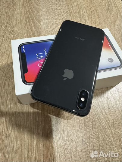 iPhone X, 256 ГБ