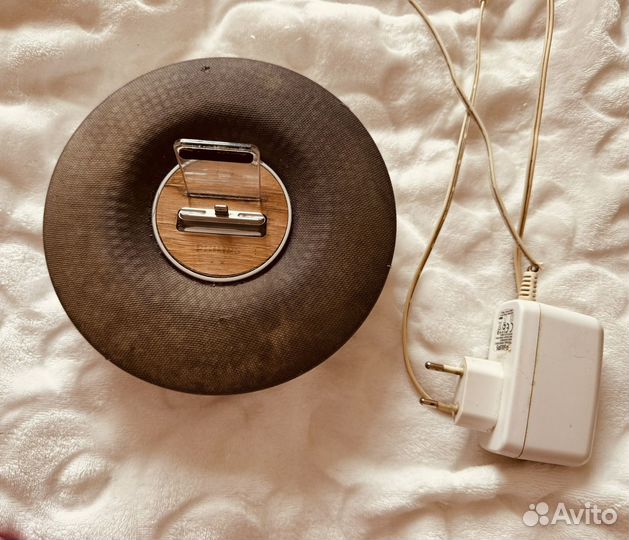 Докстанция Philips для iPhone (разъем lighting)