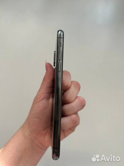 Телефон iPhone xs