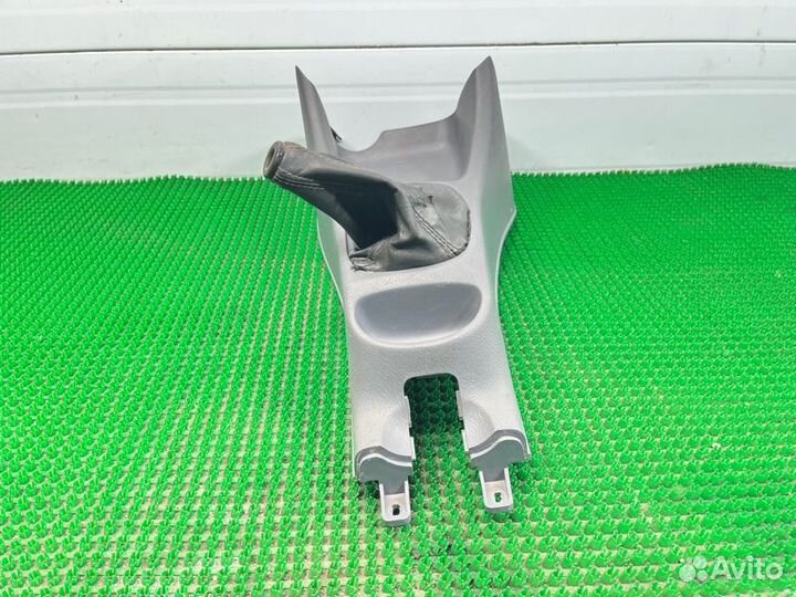 Центральная консоль Hyundai Accent Ii LC G4EC 2005