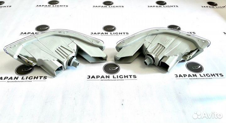 Повторители поворота в бампер Toyota Mark 2 GX100