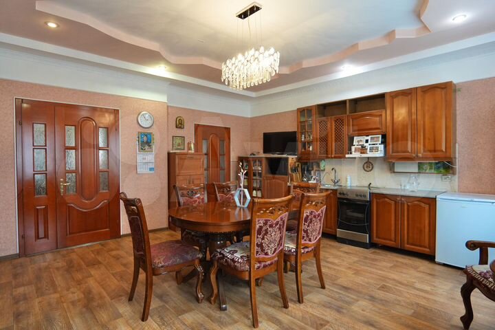 Дом 165 м² на участке 9,2 сот.