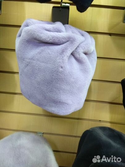 Шапки из эко меха новые