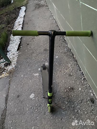 Трюковой самокат mgp