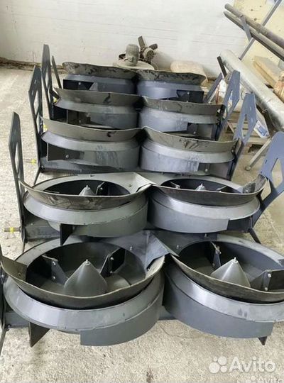 Разбрасыватели половы