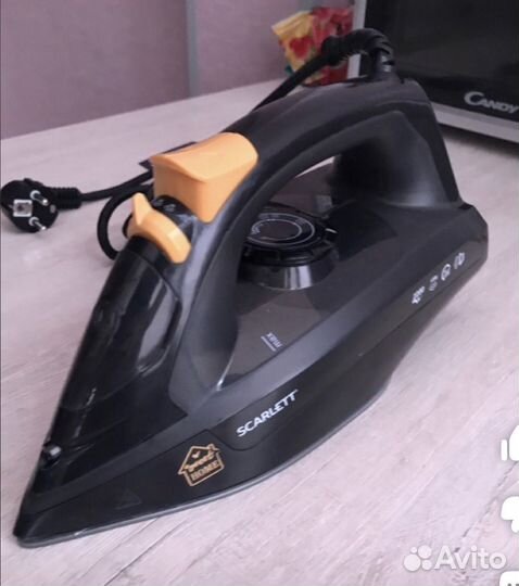 Утюг scarlett