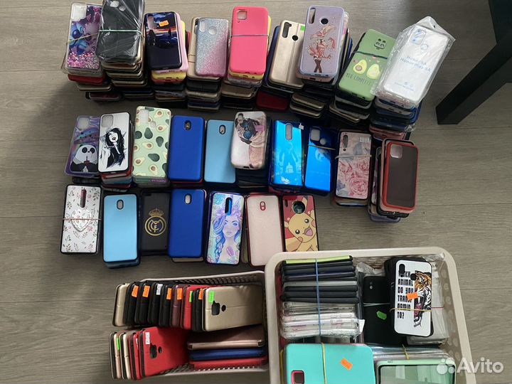 Чехлы на телефон