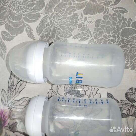 Бутылочки для кормления Avent. Отличное состоя