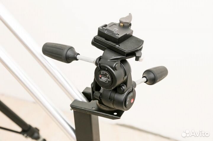 Операторский кран-пантограф 3м