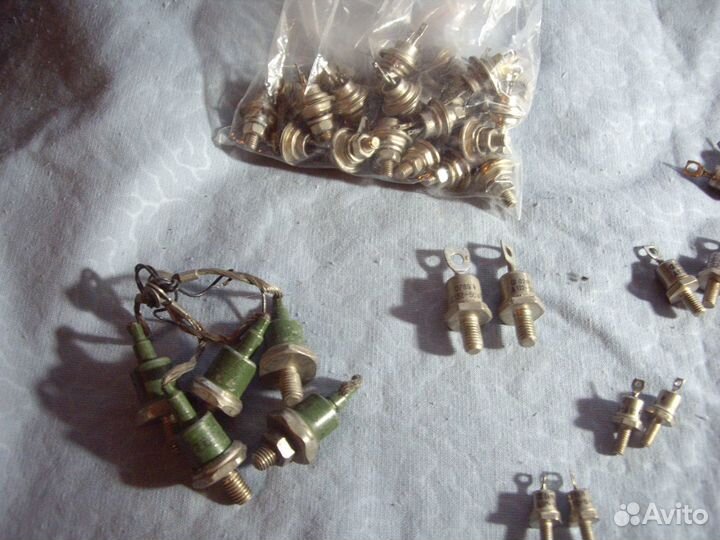 Диоды Динисторы Стабилитроны для радиолюбителей