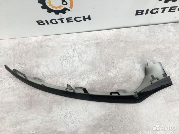 Молдинг бампера Mercedes W205 A2058852500