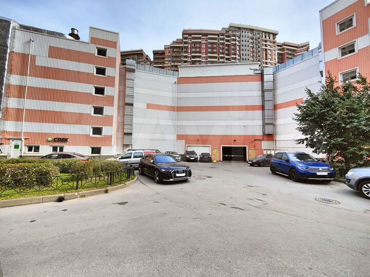 Машиноместо, 18 м²