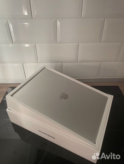 Apple MacBook Pro 2019 i5 16gb 256gb
