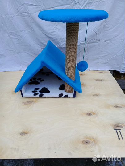 Домик для кошки с когтеточкой