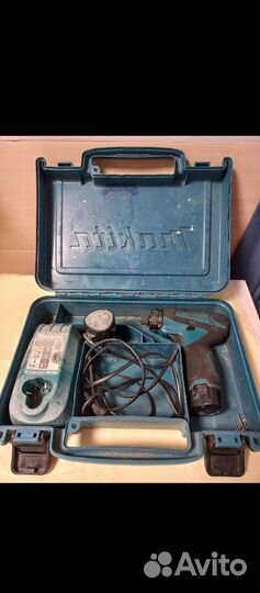 Шуруповерт makita