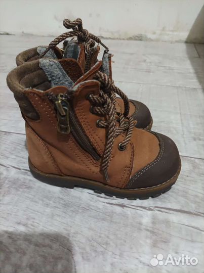 Ботинки детские 22 размер