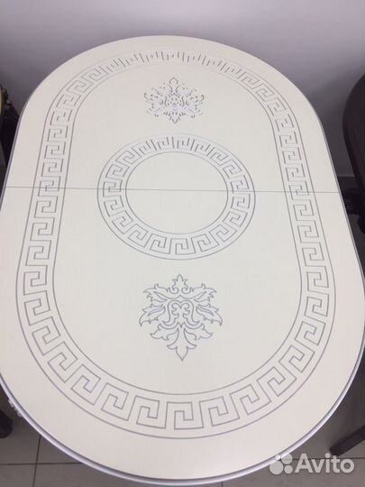 Стол обеденный раздвижной и стулья