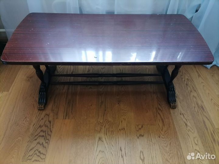 Журнальный стол